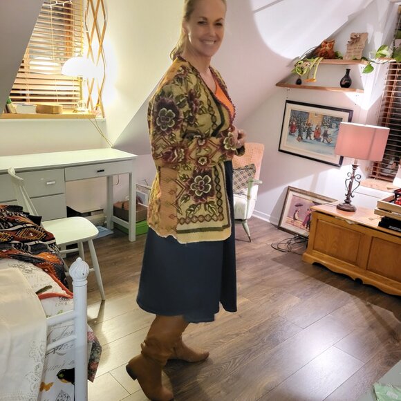 Coat - Picture 6 of 6